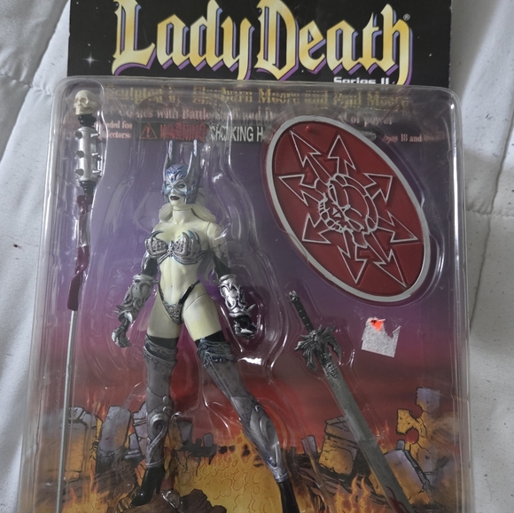 Lady Death Action Figure with Accessories, Brand New - Picture 4 of 6